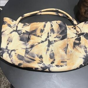 Elegant Tie-Dye Hobo Bag